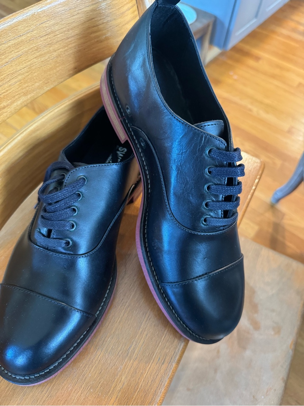 Men's Black Leather Derby Shoes with Pink-Trim Sole